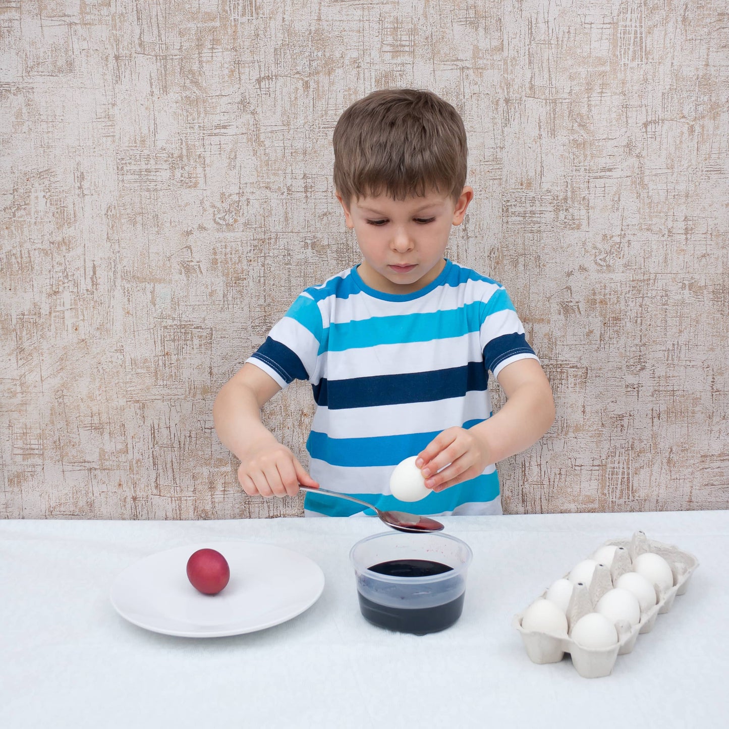 Red Egg Dye BAGATZOUNIS + Free Gloves: Vibrant Red, Foolproof, Kid-Safe | Ready in 15-Minutes!